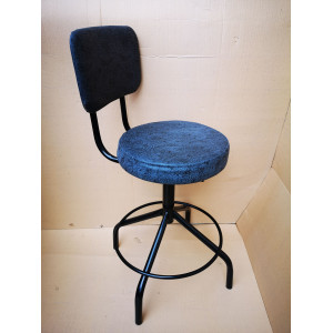 СТУЛ КАССИРА ВИНТОВОЙ М101Н580